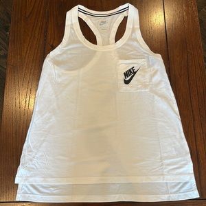 Women’s Nike racer back tank